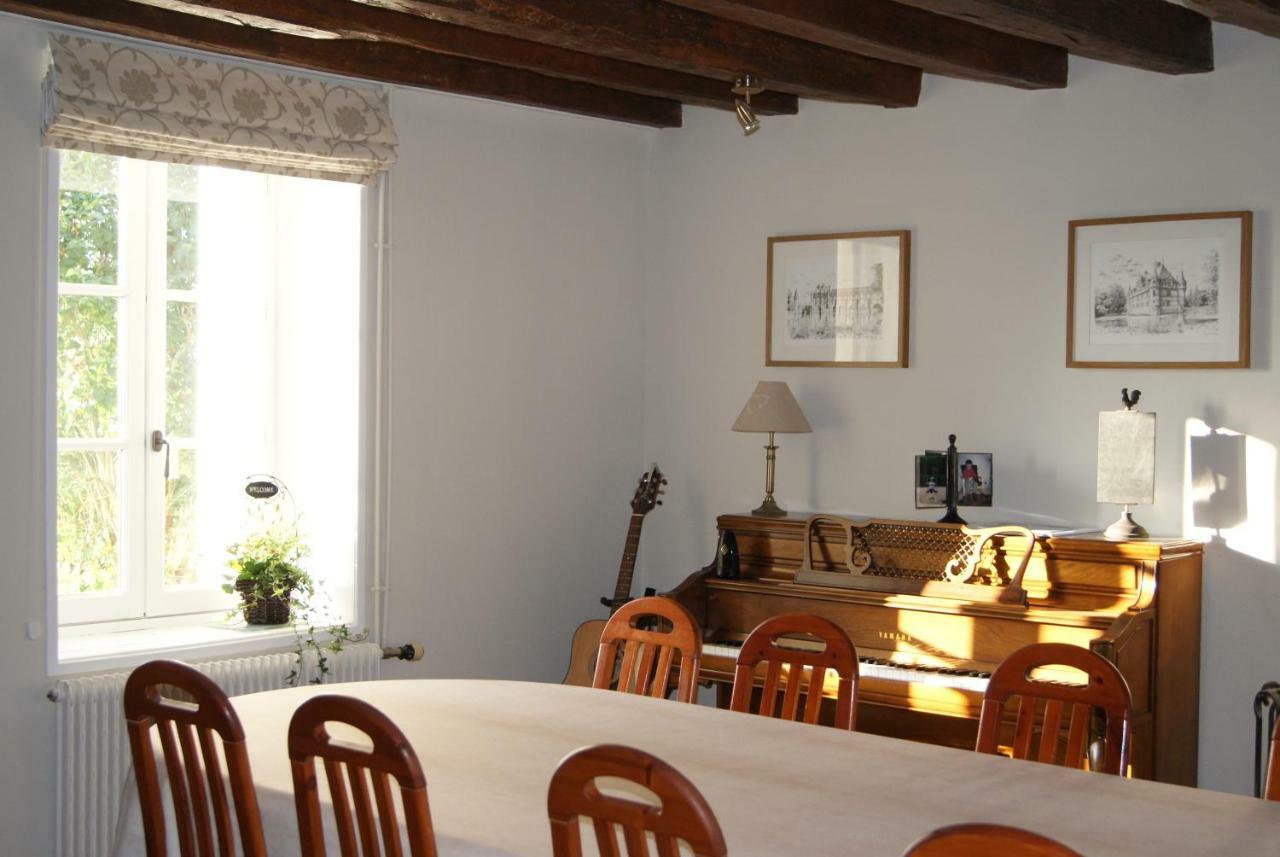 La Bihourderie Bed & Breakfast Azay-sur-Indre Exterior photo