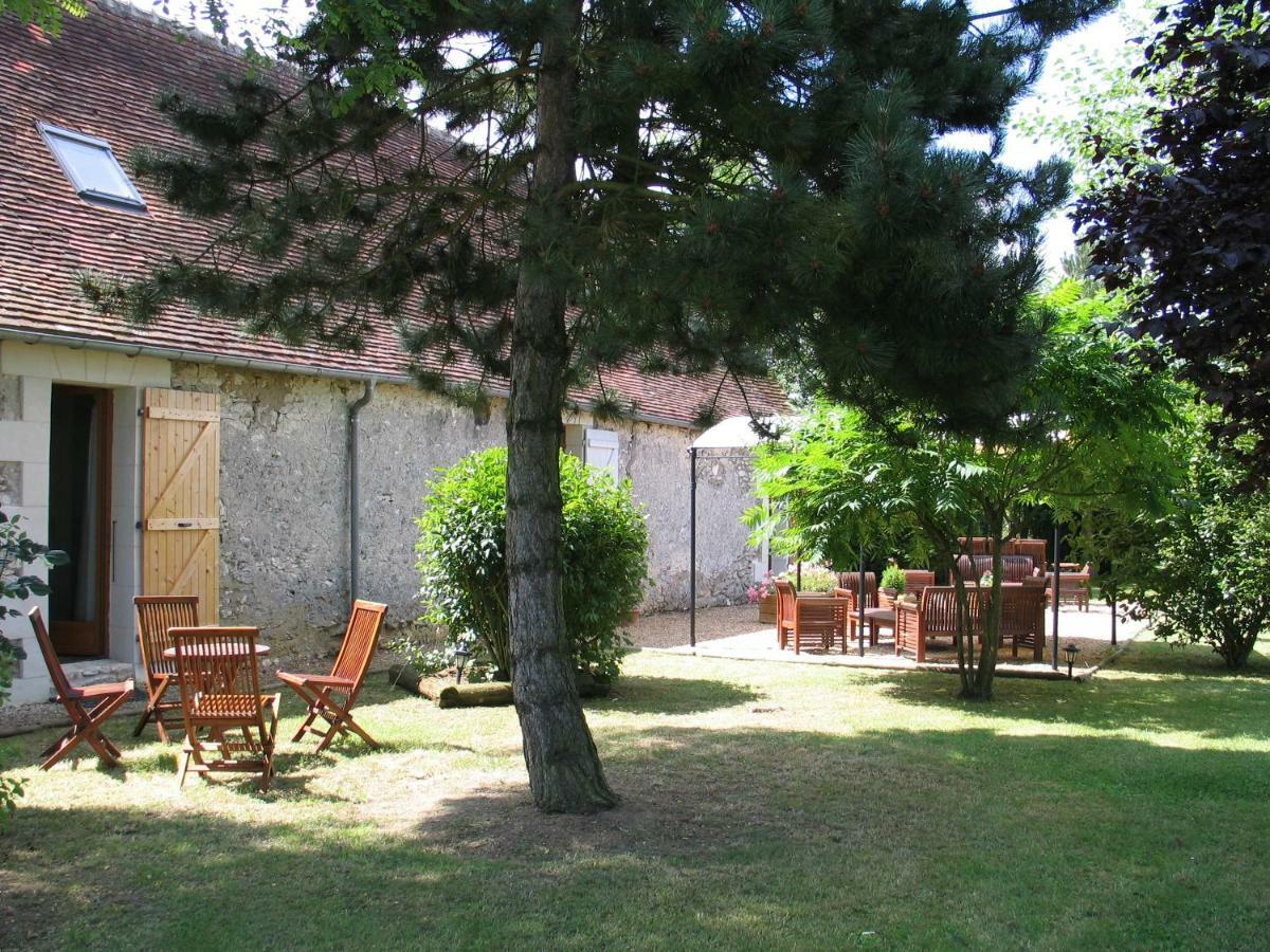 La Bihourderie Bed & Breakfast Azay-sur-Indre Exterior photo