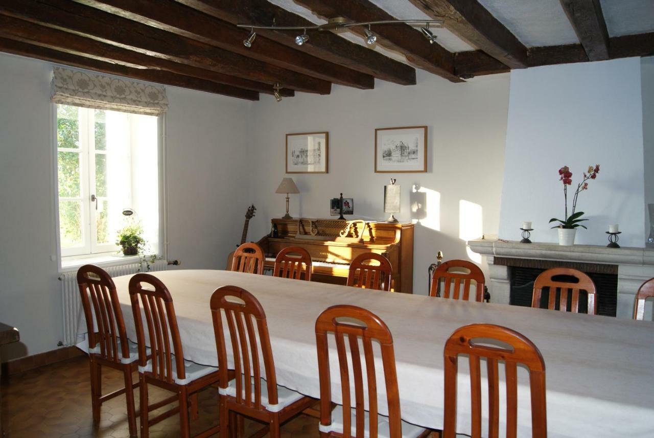 La Bihourderie Bed & Breakfast Azay-sur-Indre Exterior photo